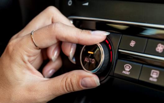 高額な修理を避ける方法：車のエアコンの問題を予防する方法